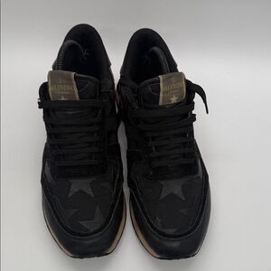 Valentino Men's rockrunner, sneak Black Star-Patterned Sneakers US SIZE 10/43